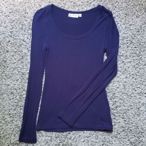 Versona Scoop Neck Long Sleeve Shirt
